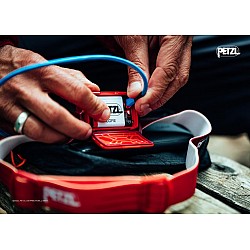 čelovka Petzl Actik Core 2022