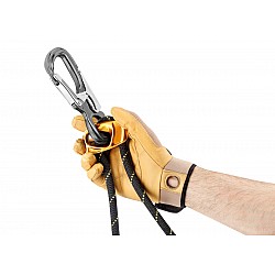 Karabína Petzl Eashook Open