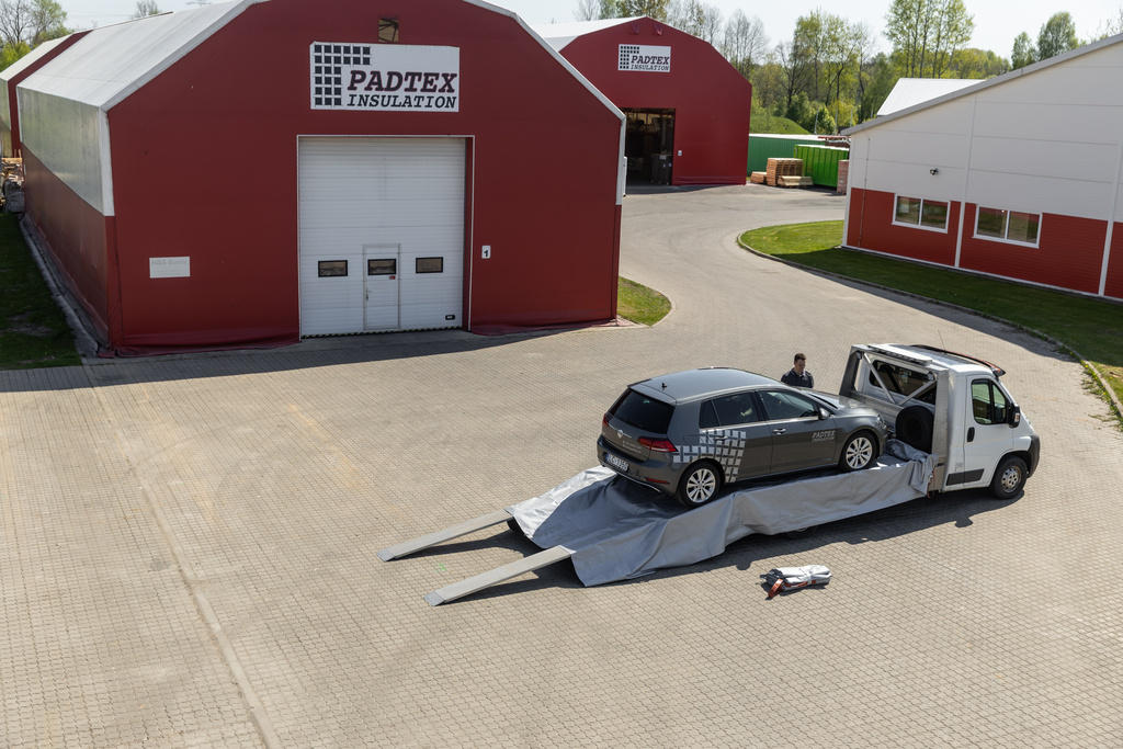 Požiarna plachta (DEKA) na elektromobily pre odťahové služby Požiarna plachta (DEKA) na elektromobily pre odťahové služby