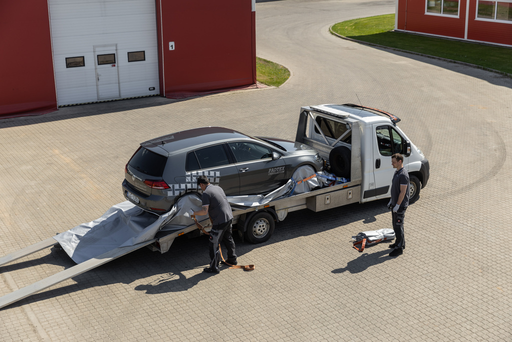 Požiarna plachta (DEKA) na elektromobily pre odťahové služby Požiarna plachta (DEKA) na elektromobily pre odťahové služby