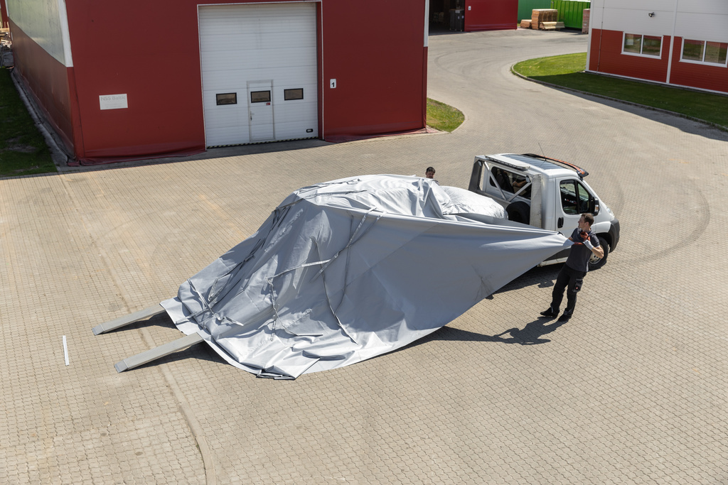 Požiarna plachta (DEKA) na elektromobily pre odťahové služby Požiarna plachta (DEKA) na elektromobily pre odťahové služby