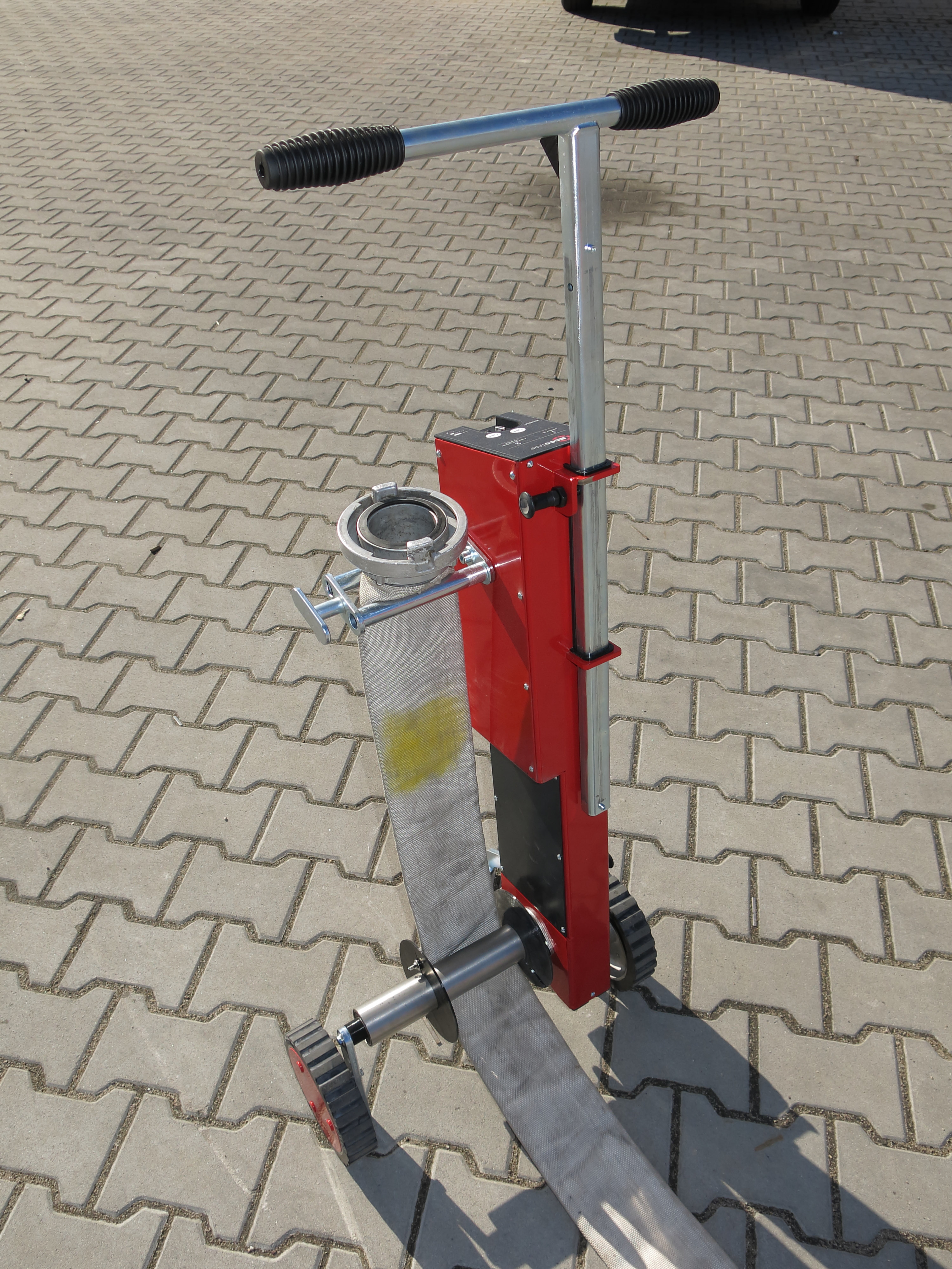 Elektrický navíjač hasičských hadíc ET-Roller 5 batéria Li-ion