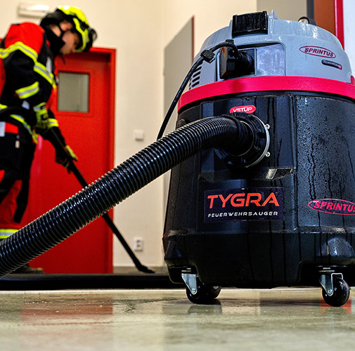 ZAPOŽIČANIE HASIČSKÉHO VYSÁVAČA TYGRA 2200W