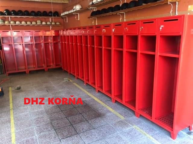 Dvojdielová šatníková skriňa pre hasičov HAN42A Dvojdielová šatníková skriňa pre hasičov HAN42A