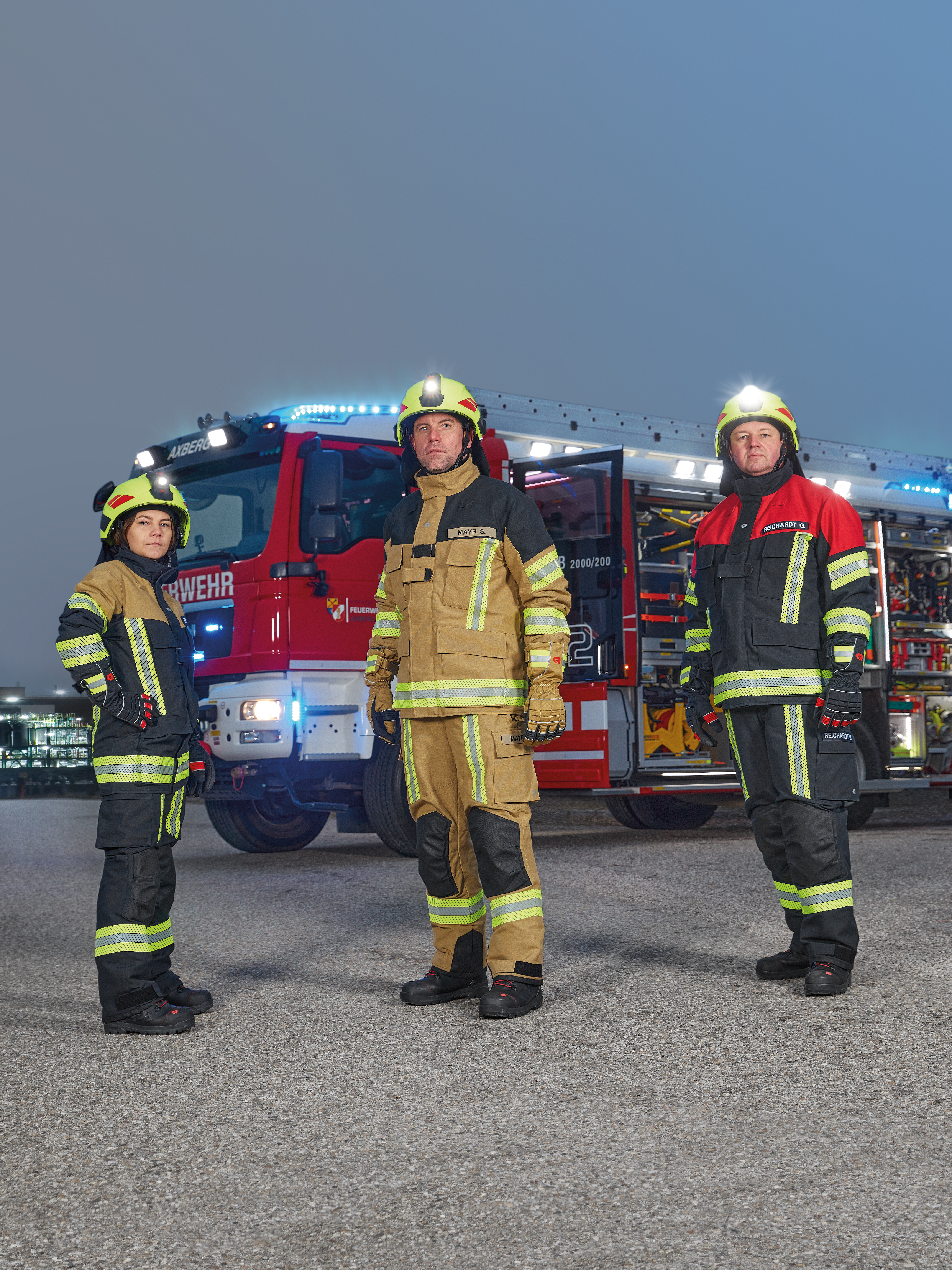 Nový Ľahký zásahový odev Rosenbauer GAROS G 30 s membránou BLACK BLUE /GOLD